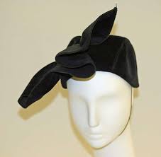 Hat House Of Schiaparelli Maker Haas Soeurs French American 1940s No Medium Available Metropolitan Mus Schiaparelli Elsa Schiaparelli Hats Vintage
