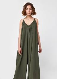 Fermeture éclaire invisible dans le dos. La Fee Maraboutee Combinaison Pantalon Fa Co Ninao Vert Vetements Chez Sarenza 498828