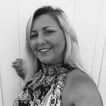 Tonya Scealf's Instagram, Twitter & Facebook