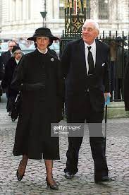 Lady susan hussey has long been a part of the royal family's intimate circle and is prince william's godmother. Mace On Twitter Lady Susan Hussey Lady In Waiting To Hm Queen Elizabeth Ii And Husband Marmaduke Hussey