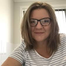 Julie Shively's Instagram, Twitter & Facebook