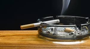 8 طرق للتخلص من رائحة السجائر في المنزل