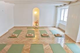 Yoga garage, belair, south australia, australia. Yogaraum Yogagarage