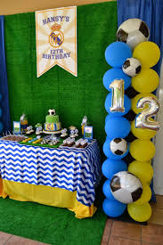 Disfruta decorando tu fiesta a tu gusto con nuestra decoración. Real Madrid Soccer Inspired Party By Partylicious Realmadrid Soccer Boybirthday Soccer Birthday Parties Soccer Party Soccer Birthday