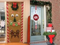 Parece que los colores se han reservado para la parte más ansiada de este collage, el árbol de navidad. 10 Ideas Para Decorar Puertas En Navidad Te Encantaran