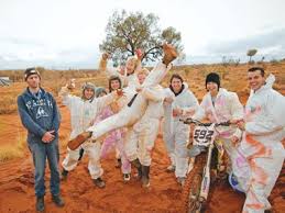 The finke desert race involves a 230km run from the outskirts of alice springs down to the remote community of finke, on the northern edge of the simpson desert, before returning the next day along the same route. The Finke Desert Race In A Hummer