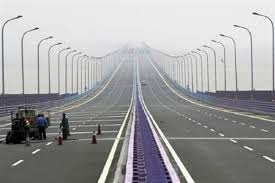 Jembatan terpanjang di dunia di china. China Bersiap Buka Jembatan Laut Terpanjang Di Dunia