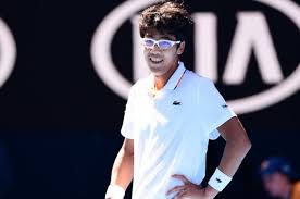 Kalimat di atas terdapat sinonim d. Australian Open 2018 Benda Ini Jadi Senjata Ajaib Chung Hyeon Kalahkan Beberapa Pemain Top Dunia Bolasport Com