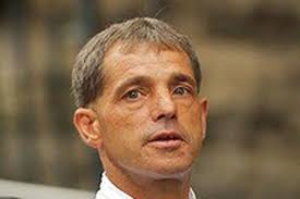 Man "choke-slammed" by Maryborough detective