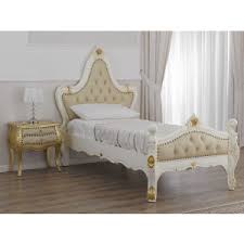 Lignemeuble guetty set camera da letto in stile barocco colore avorio e dorato amazon it casa e cucina. Letto Singolo Bryanna Stile Barocco Veneziano Crackle E Foglia Oro Ecopelle Champagne Bottoni Crystal Sw Simone Guarracino Luxury Design
