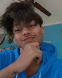 Parth Tomar's Instagram, Twitter & Facebook