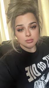 Shelby Cook's Instagram, Twitter & Facebook