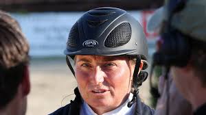 Zweiter Springreit-Meistertitel für Kneifel