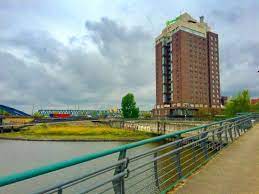From there you have the possibility to reach all major sights of hamburg, including the famous concert hall elbphilharmonie and the historic warehouse district speicherstadt. Hotel An Der Elbe Aufnahme Von Holiday Inn Hamburg Tripadvisor