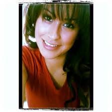 Mary Loflin's Instagram, Twitter & Facebook