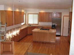 Pricing On Are Oak Cabinets Coming Back In Style 2019 Oakkitchencabinets Kitchenis Kitchen Backsplash Designs Oak Kitchen Cabinets Kitchen Remodel Design