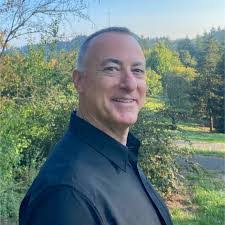 Mark Schleyer's Instagram, Twitter & Facebook