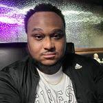 Derrick Baxter's Instagram, Twitter & Facebook