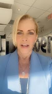 Mary Suman's Instagram, Twitter & Facebook