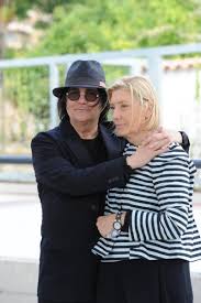 L'avrai, l'avrai, con slancio e con amore. Renato Zero E Maria Paola Trovajoli Dago Fotogallery