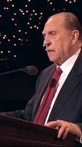 Janet Wareham's Instagram, Twitter & Facebook