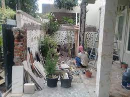 Maka anda membutuhkan jasa renovasi rumah surabaya yang mempunyai kwalitas terbaik dan profesional tentunya. Kontraktor Bangun Renovasi Rumah Surabaya Berpengalaman