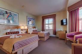 It's near to many of the integral sights, sounds, and general landmarks of philadelphia. Book Alexander Inn In Philadelphia Hotels Com