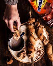 Susses Stockbrot Rezept In 2020 Stockbrot Ovomaltine Krapfen Rezept