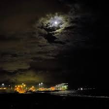 Genova.Porto di Pra'. Notte di luna Foto % Immagini| paesaggi, mare, italy  Foto su fotocommunity