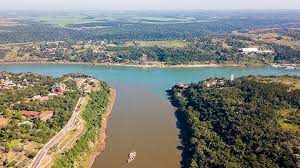 The border is about 663.6 miles long and begins at the point the borders between argentina, brazil, and uruguay meet running westwards to the mouth of arroyo chui, brazil. Securitisation Cannot Stop The Covid 19 Trafficking Boom At The Triple Frontier Between Paraguay Brazil And Argentina Lse Latin America And Caribbean