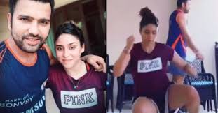 Yuzvendra chahal, dhanashree verma spotted together for the first time post roka ceremony. Ipl 2020 Mumbai Indians Skipper Rohit Sharma Keeps Himself In Shape With Wife Ritika Yuzvendra Chahal