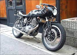 プロが造るカスタムバイク ヤマハ sr500 のカスタムバイクの記事です バイクのアレコレを知り尽くしたプロショップのカスタムバイクを公開 アナタの参考になる技術が満載です バイクブロスマガジンズでは バイク初心者から バイクを乗りこなしているベテラ