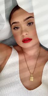 Hey I'm looking for makeup inspiration for the concert.