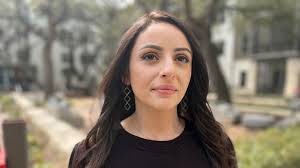 Texas school districts are reporting teachers in record numbers for quitting