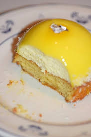 Domes Mousse Citron Sur Palets Bretons Eclats De Noix De Coco Mousse Citron Recette Dessert Entremet Facile