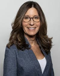 Candice Clifton's Instagram, Twitter & Facebook