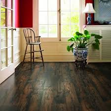 Rustic Legacy Laminate Flooring By Mohawk Olsonrug Com Brown Laminate Flooring Laminate Flooring Colors Flooring