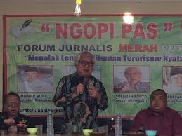 Nasionalisme indonesia adalah suatu gerakan kebangsaan yang timbul pada bangsa indonesia untuk menjadi sebuah bangsa yang merdeka dan berdaulat. 3 Macam Radikalisme Di Indonesia