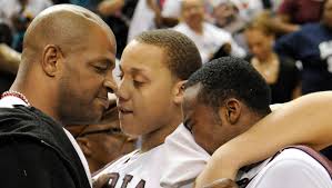 Central stopped by the Rocks