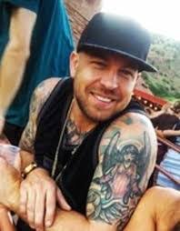 Travis Wade's Instagram, Twitter & Facebook