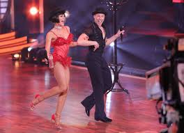 „mehr geht eigentlich nicht, urteilte der üblicherweise strenge wertungsrichter joachim llambi nach der rumba des paares. Das Sind Renata Und Valentin Lusin