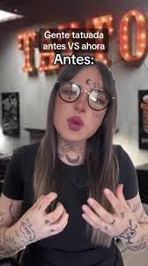 Significado de los tatuajes de mariposa y labios