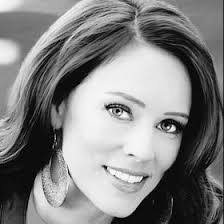 Laurie Solomon's Instagram, Twitter & Facebook