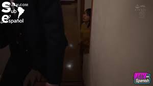 URE-086 Yayoi Mizuki - vívidamente las cualidades hechizantes y maternales  de las mujeres