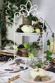 Tischdeko Herbstlich Dekorierte Etagere Deko Herbst Etagere Dekorieren Deko