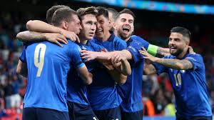 Wann fängt der kurs an? Fussball Em 2021 Im Radio Das Finale Live Mitverfolgen Italien Vs England Kino De