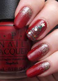 Ongle13 est votre site, où vous allez trouver des conseils, des fiches techniques comme le pas à pas de pose de gel uv, comment faire des dessins avec le système stamping pochoir konad, un dictionnaire de termes. Deco Ongles Noel Et Nouvel An 50 Idees D Ongles Pour Noel Et Les Fetes Ongles Noel Deco Ongle Noel Ongles
