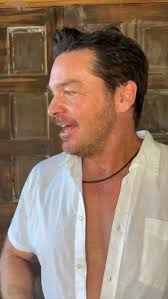 Gettin closer…. COME ON @dancingwiththestars !!!! PUT COACH IN!! Meanwhile,  I’ll be voting for @daniellefishel & my homie @dylanefron ❤️❤️❤️