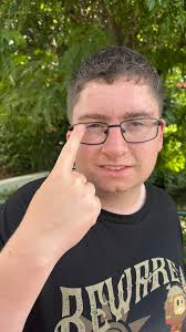 packing extra eyeglasses for theme park trips