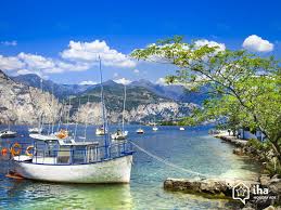 L'amministrazione comunale di peschiera del garda, in considerazione delle difficoltà che derivano dall'emergenza sanitaria ed epidemiologica in corso, sostiene lodevoli iniziative come questa. Vermietung Peschiera Del Garda Fur Ihren Urlaub Mit Iha Privat